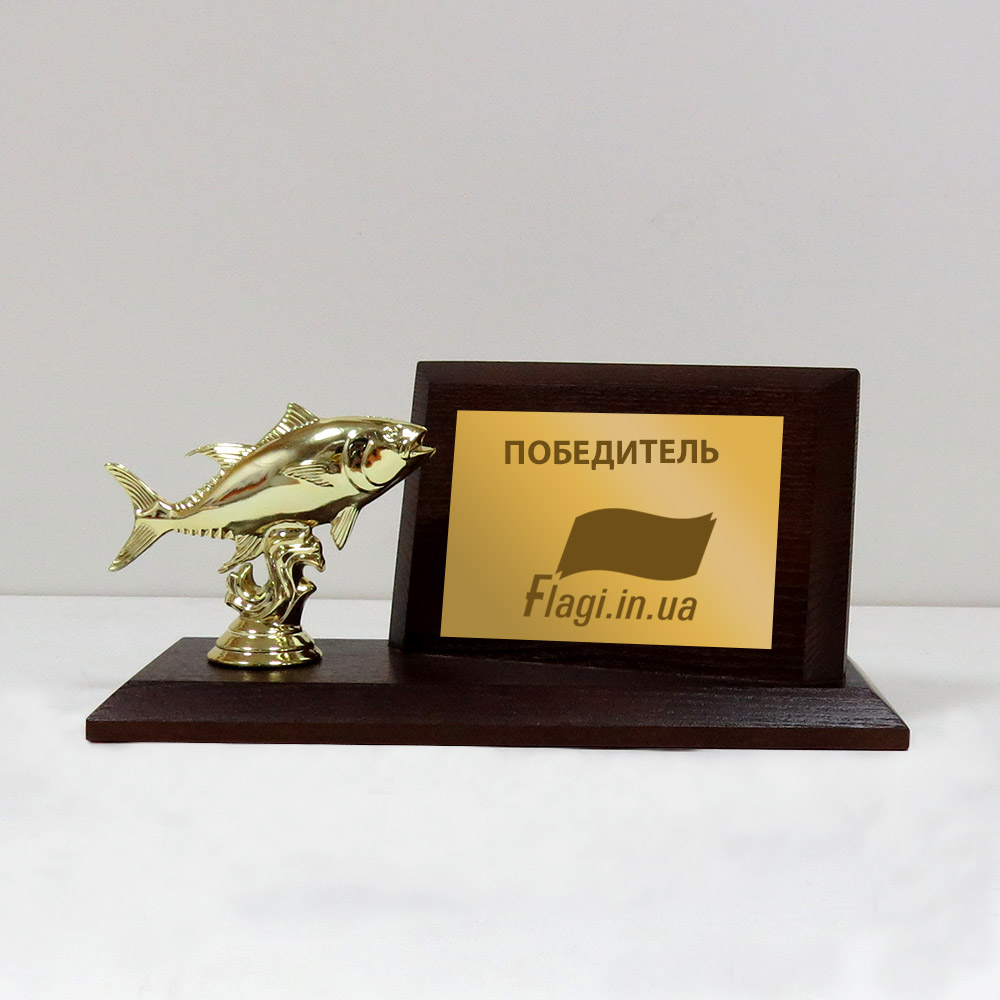 Наградные дипломы со статуэтками